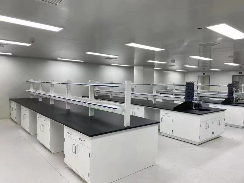 全鋼中央實驗臺有哪些優點？實驗臺專家為您解答